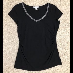 ✨EUC WHBM black embellished tee✨